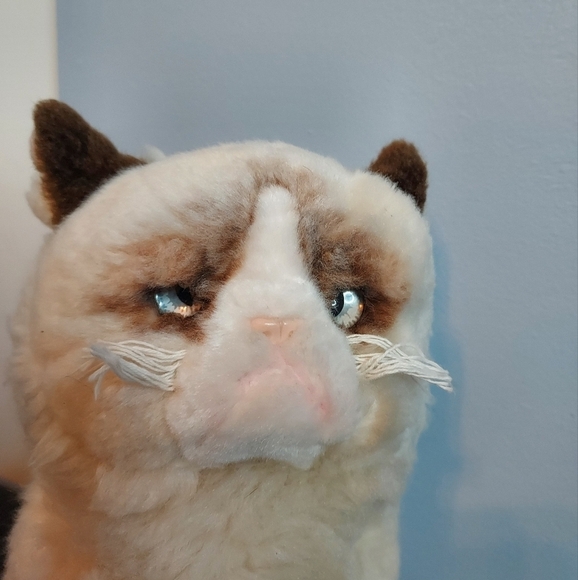 Gund Grumpy Cat Cream/Brown Stuffed Animal 9in - Picture 3 of 11